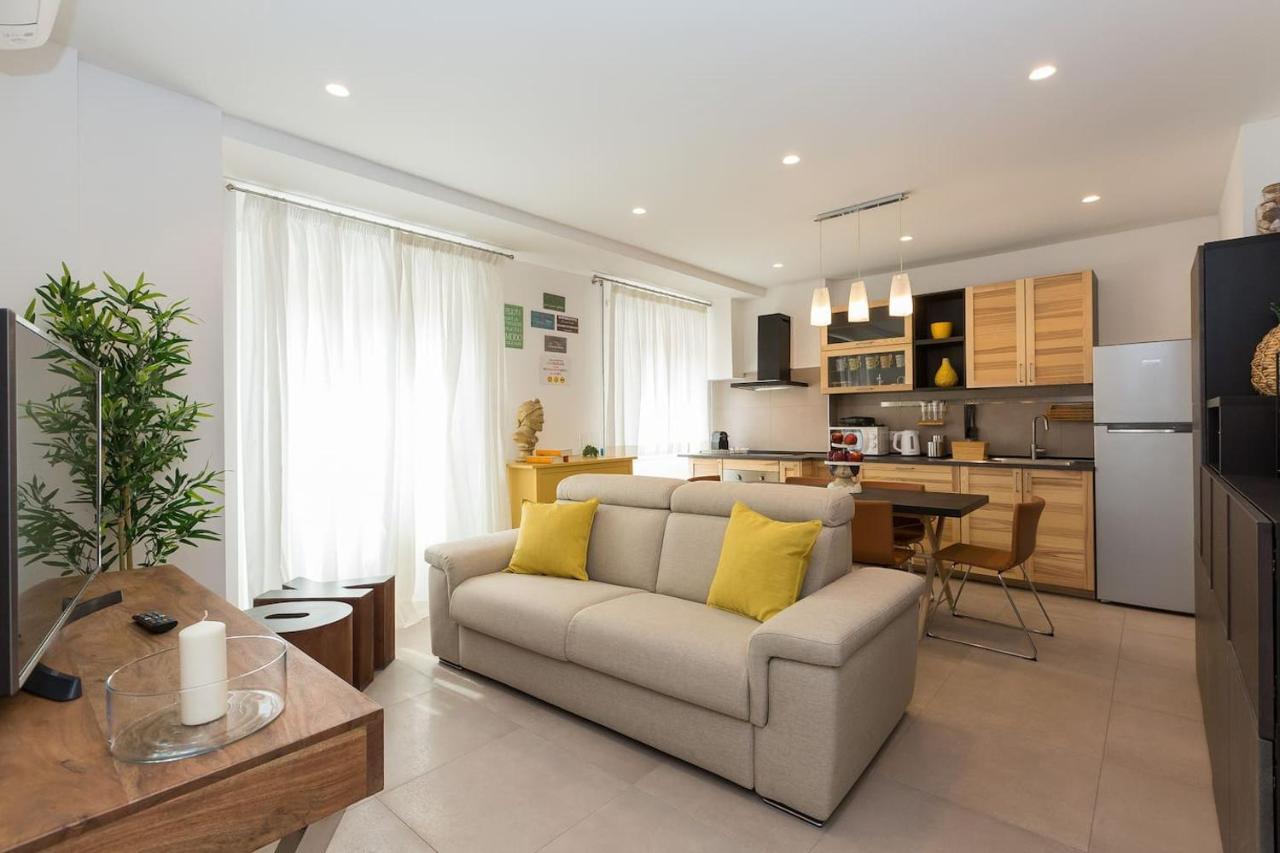 רומא Lovely New Apartament, Viale Trastevere מראה חיצוני תמונה